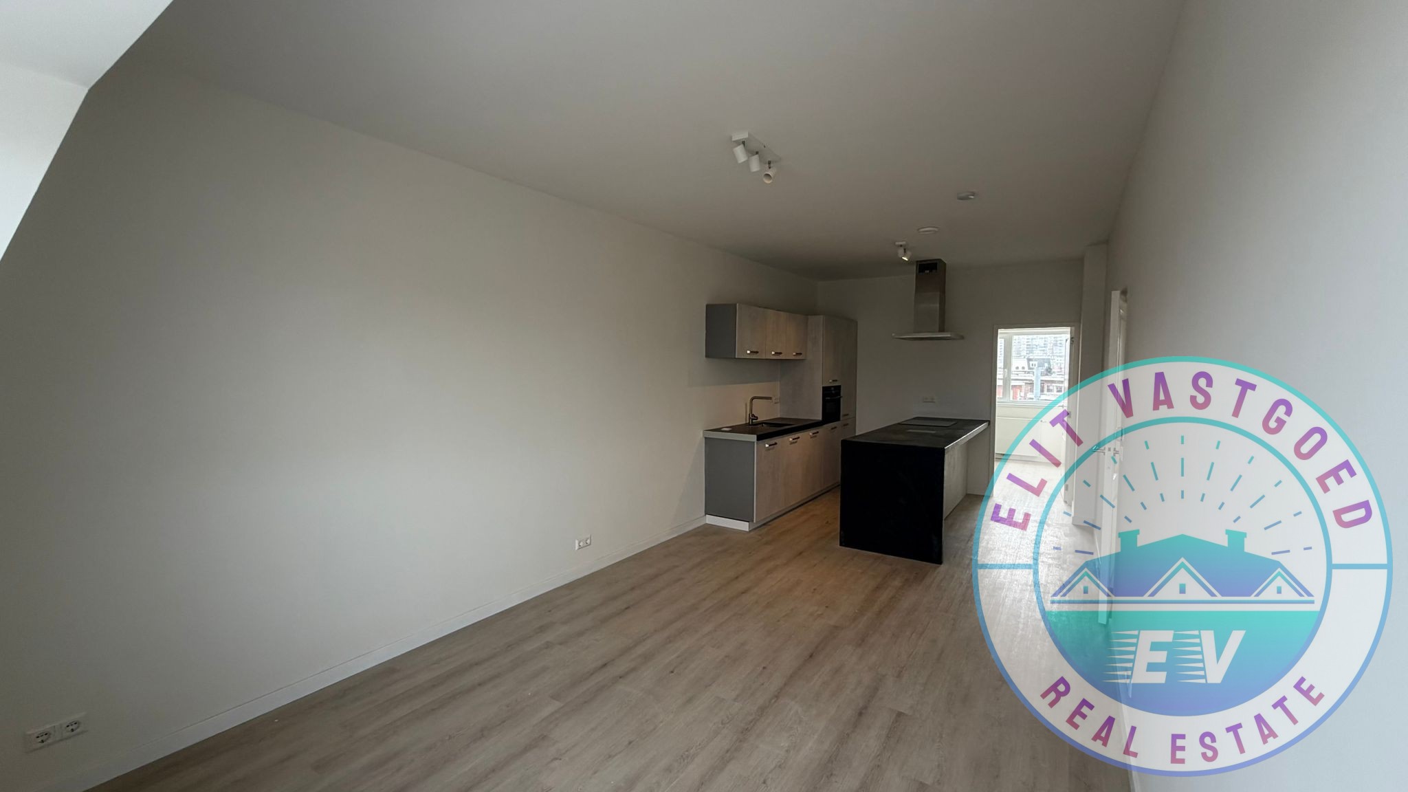 WhatsApp Image 2026-03-07 at 15.54.10 (2)